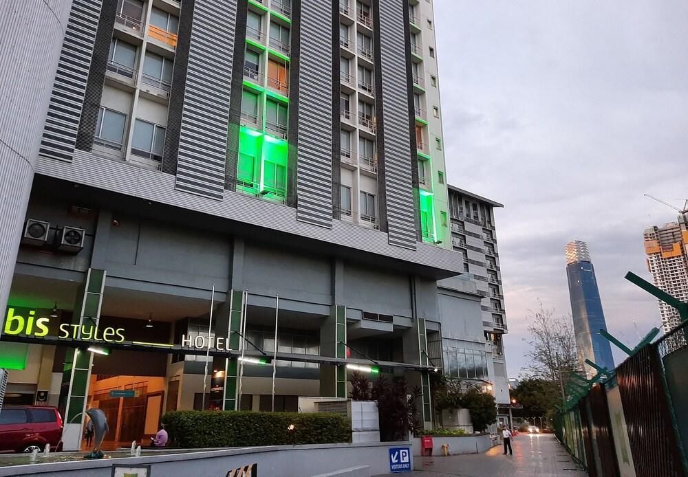 Ibis Styles Kuala Lumpur Fraser Business Park מראה חיצוני תמונה